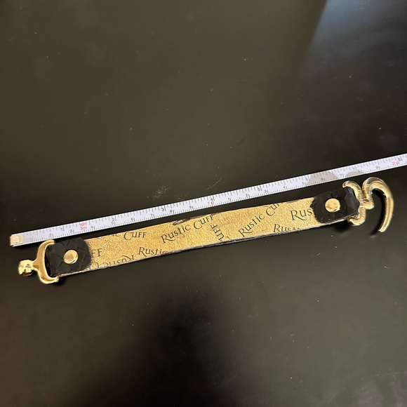 Rustic Cuff Black Python Hook - Picture 2 of 2